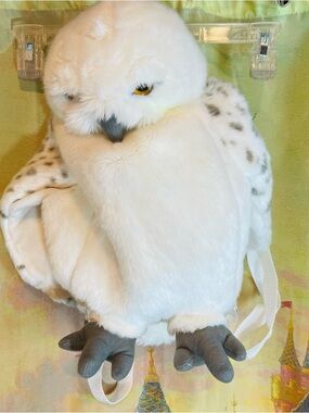 Harry Potter Wizarding World HEDWIG White Owl Plush Backpack Universal Studios